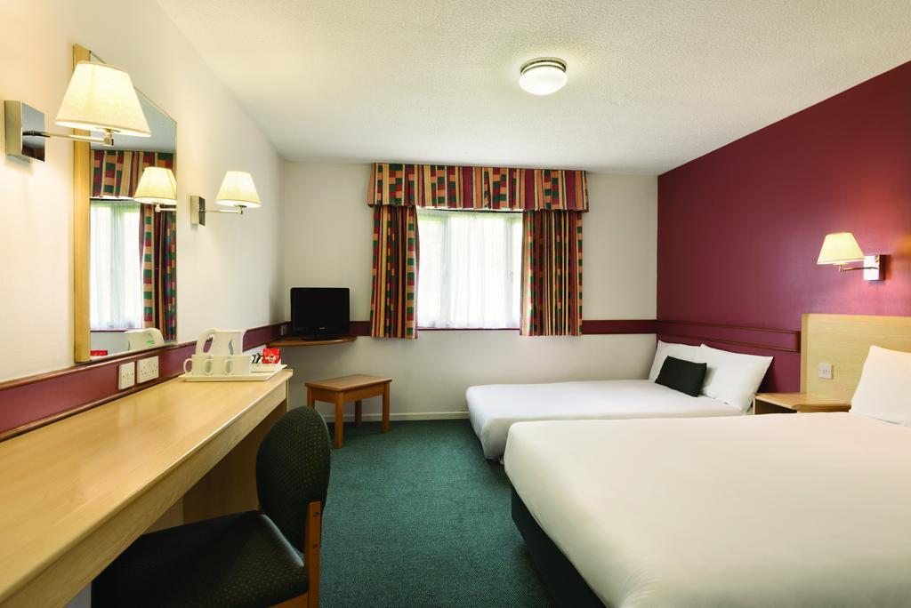 Days Inn Hotel Bradford - Leeds Brighouse Room photo